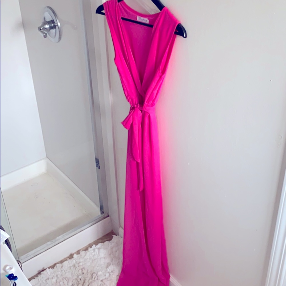 PINK MAXI DRESS SIZE MEDIUM